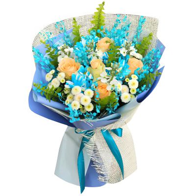 Красивый букет ароматных цветов «Ласка»