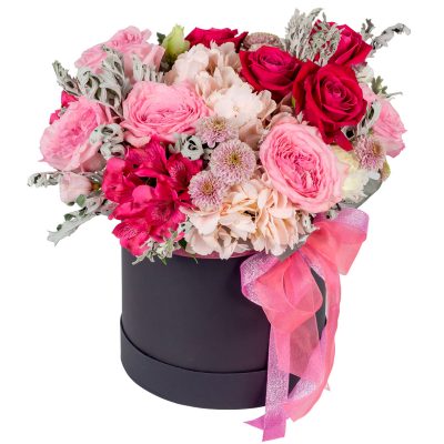 Шляпная коробка с цветами «Нежный шарм»